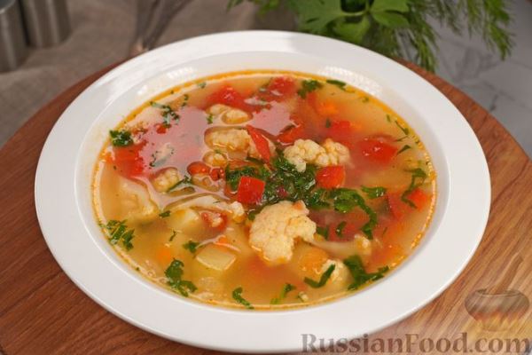 Овощной суп с цветной капустой и рисом