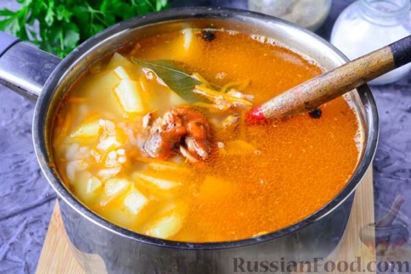 Рисовый суп с килькой в томате