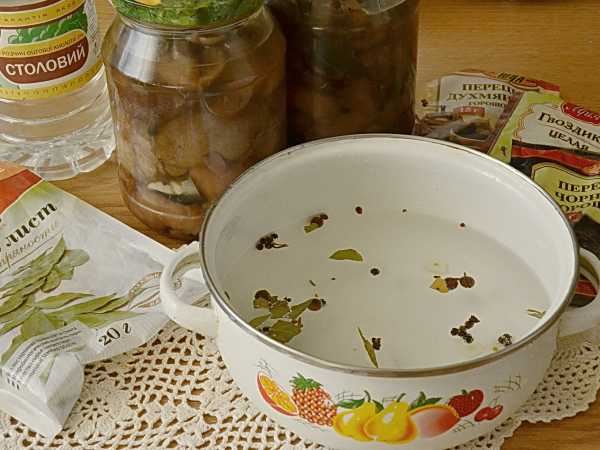 Салат из баклажанов и огурцов в томате на зиму